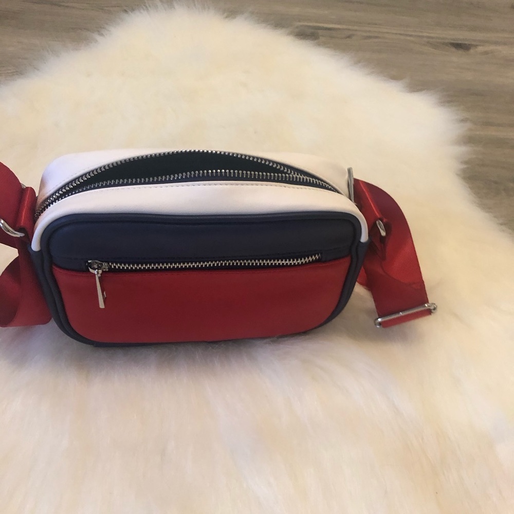 Bag - Picture 2 of 3